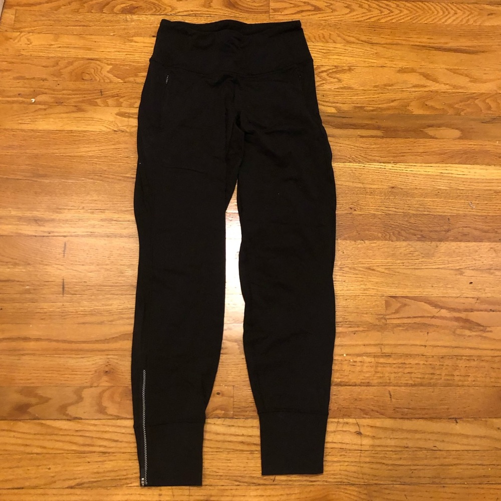 lululemon joggers